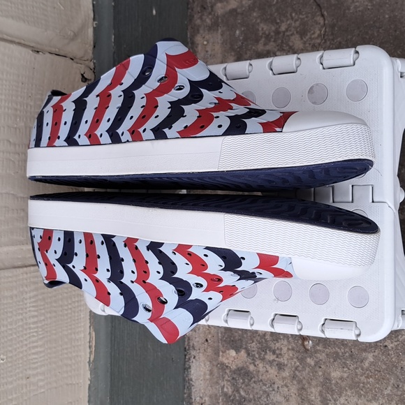 Men's Native Water Shoes - sz 10 - Picture 5 of 10